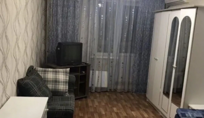 1� �������� ������� ��., 12